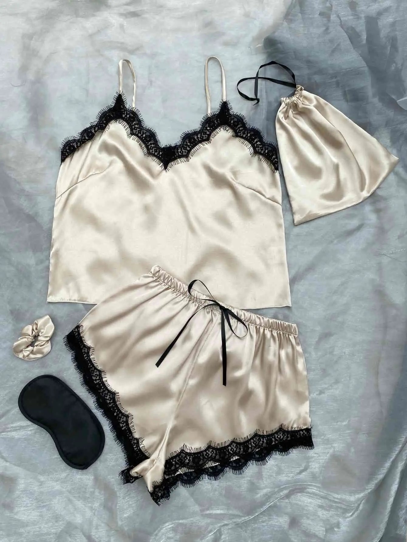 Conjunto de pijama Lace Dreams