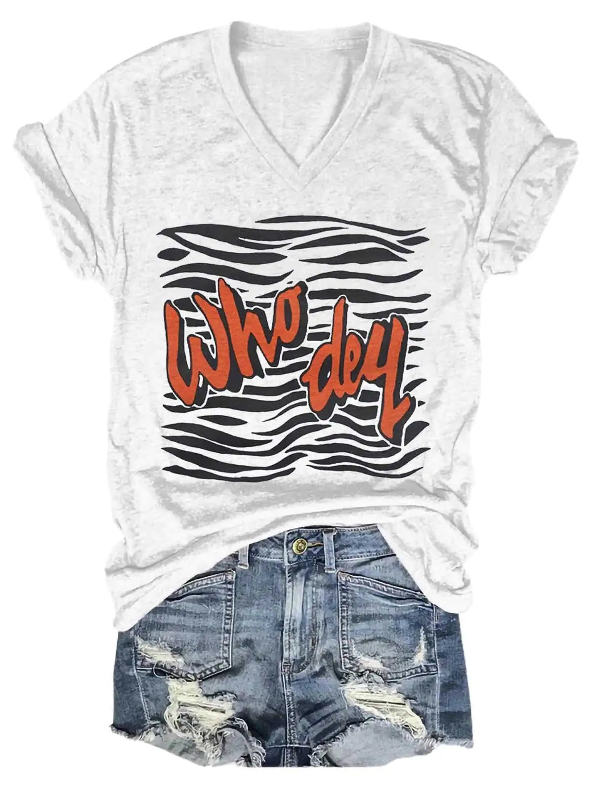 Camiseta con cuello en V de Women Who Dey Tiger