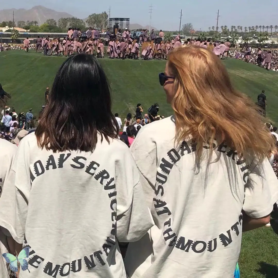 Camiseta Kanye West Confía en Dios